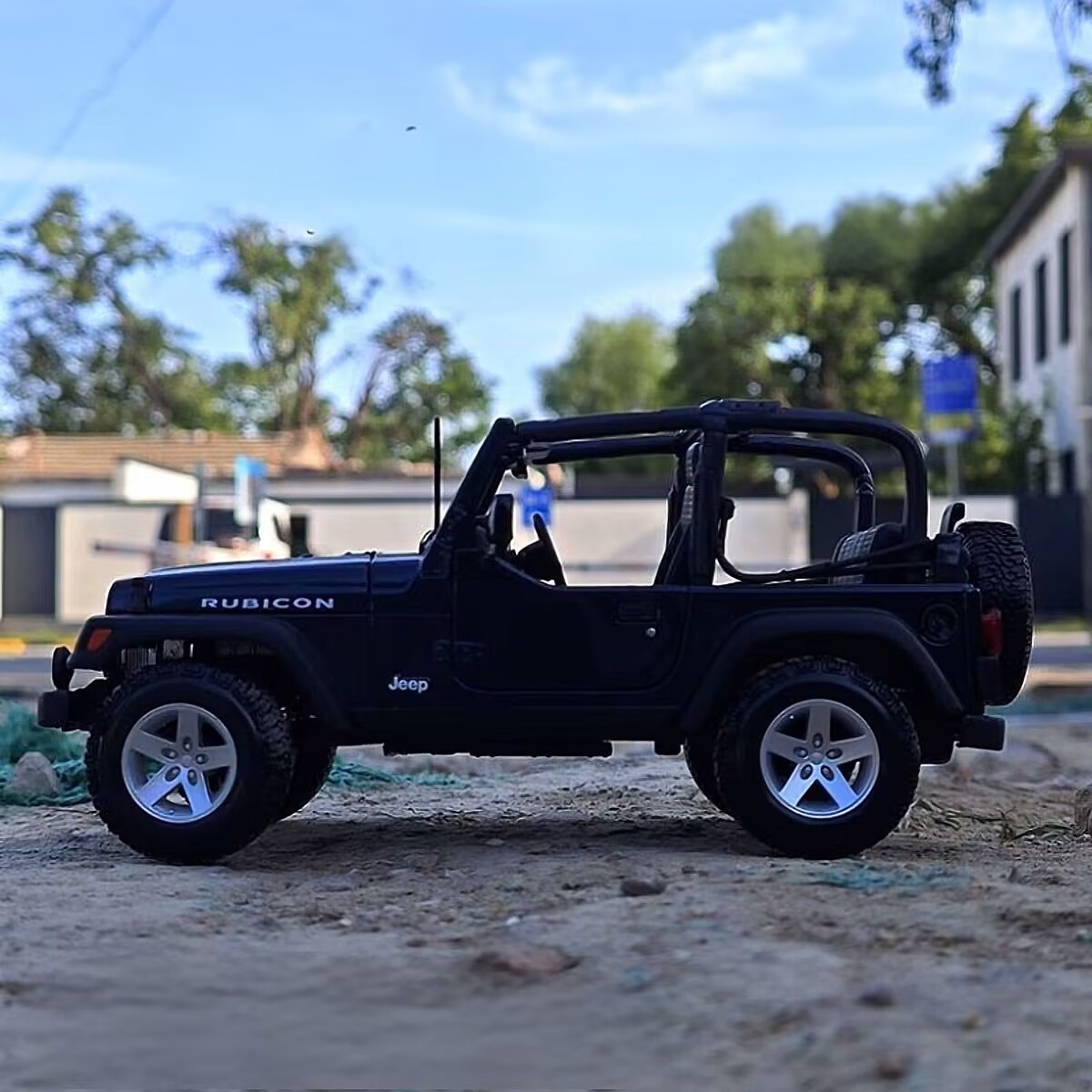 Maisto 1:18 Jeep Wrangler Rubi - Kids Toys Jeep 评论和价格